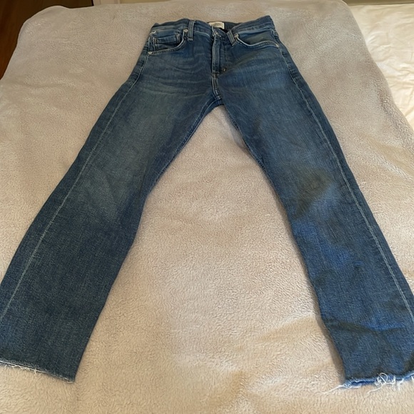 Citizens of Humanity Isola High-Rise Straight Slim Crop Jeans - Picture 4 of 13